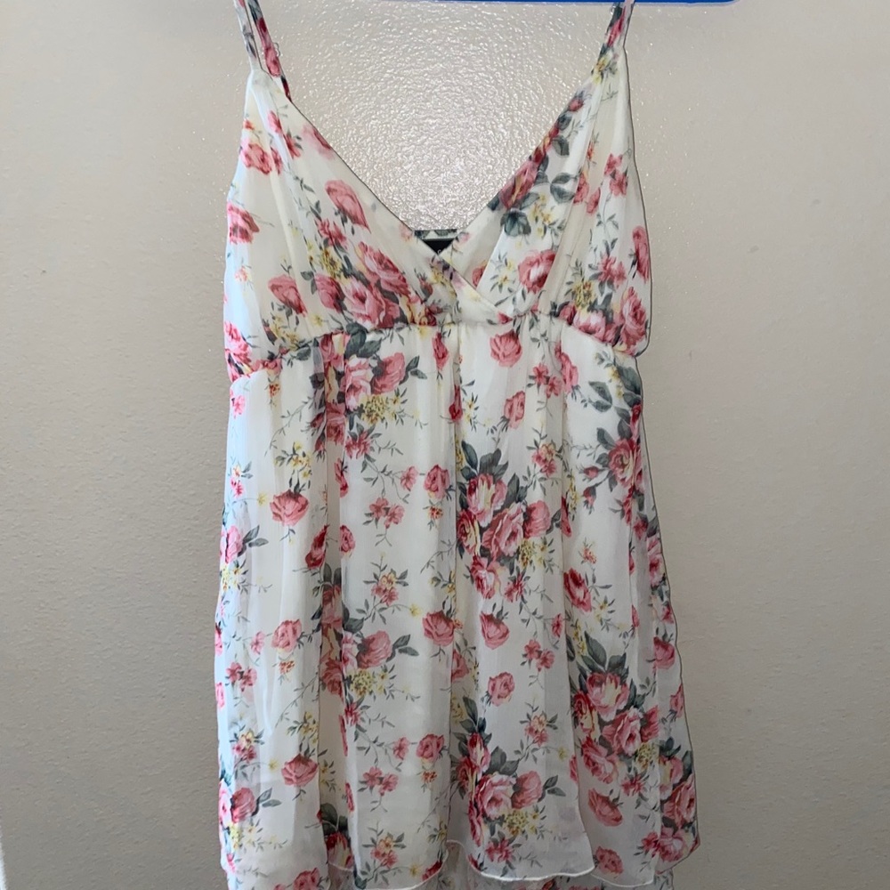 Women’s floral tank top/blouse